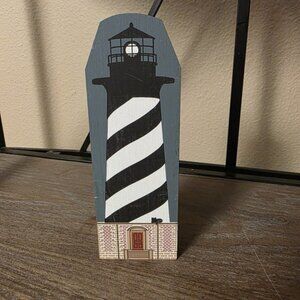 Vintage CAT'S MEOW Cape Hatteras NC‎ Lighthouse Shelf Sitter 1990s